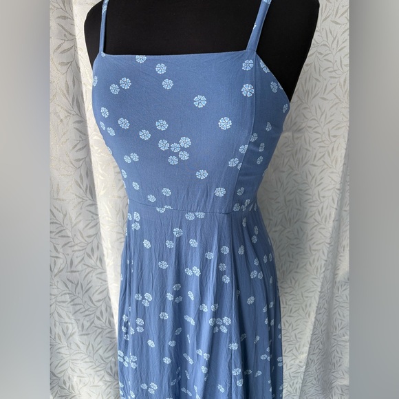 GAP Blue Floral Dress - Picture 2 of 9